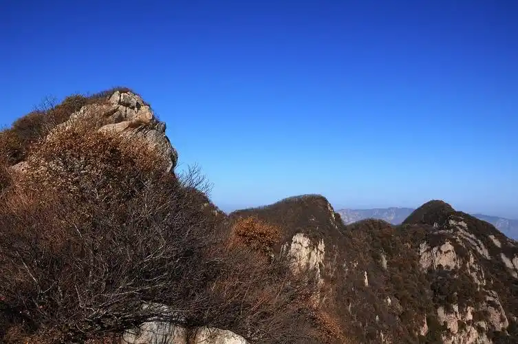 嵩山最高峰-连天峰