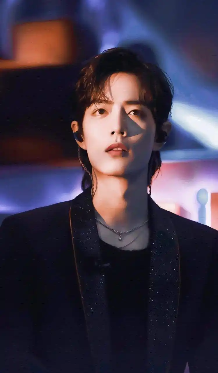 必须有肖战的一席之位,肖战喉结杀来啦,鲨到你了有木有!