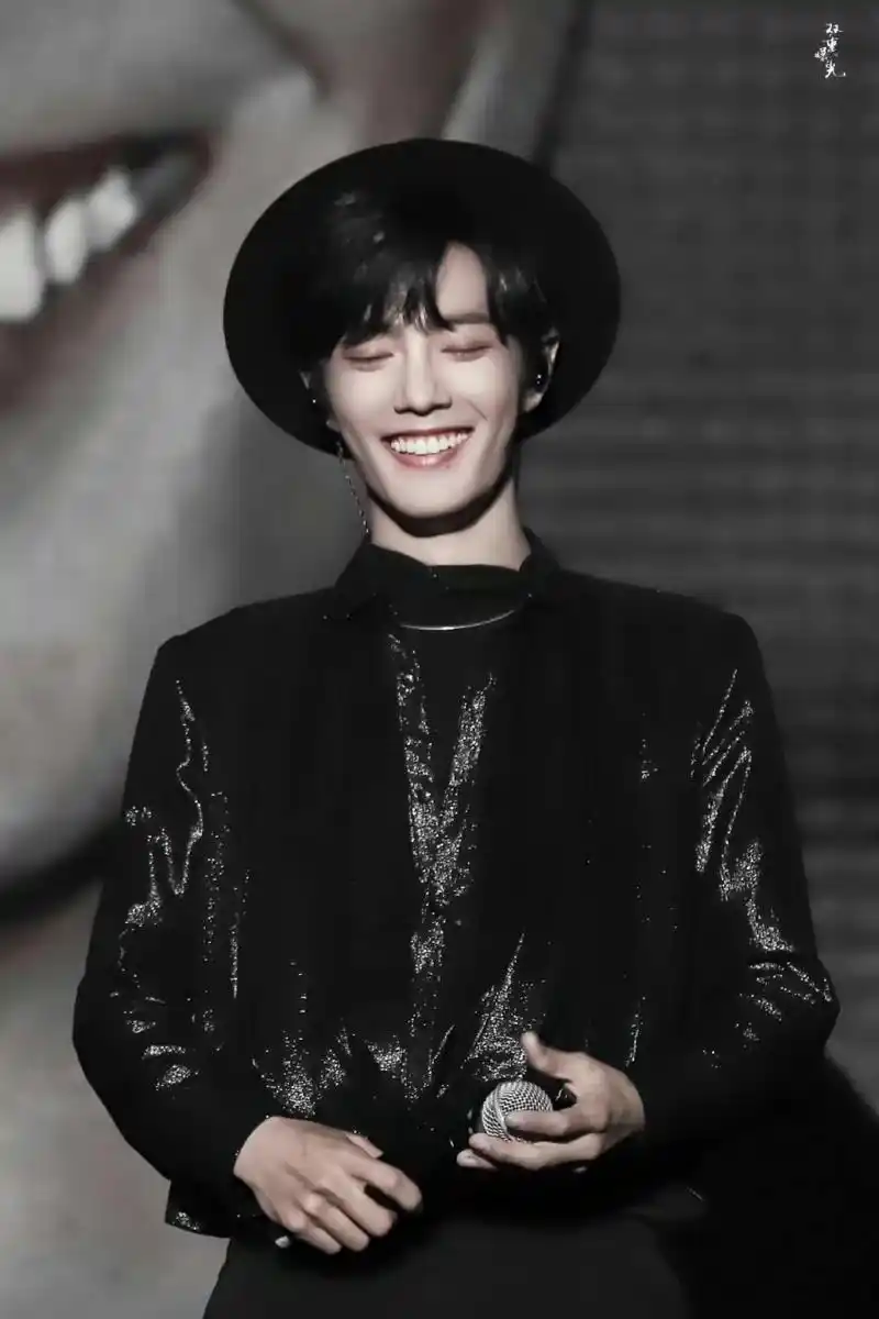 这就是那个挂了热搜三天的笑～#肖战# #陈情令