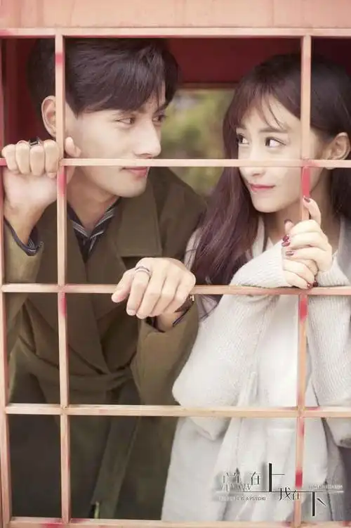 易娱乐9月29日报道 昨日,s级乐视现象剧《总裁在上》在大连举办开机