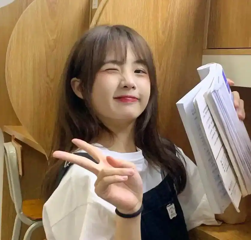 治愈系笑容 #姐妹头像换起来啊 #今天也要开心鸭 #可甜可 - 抖音