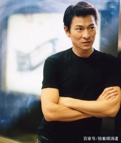 5张图片,只有一张假的"刘德华",你找出来需要几秒钟?