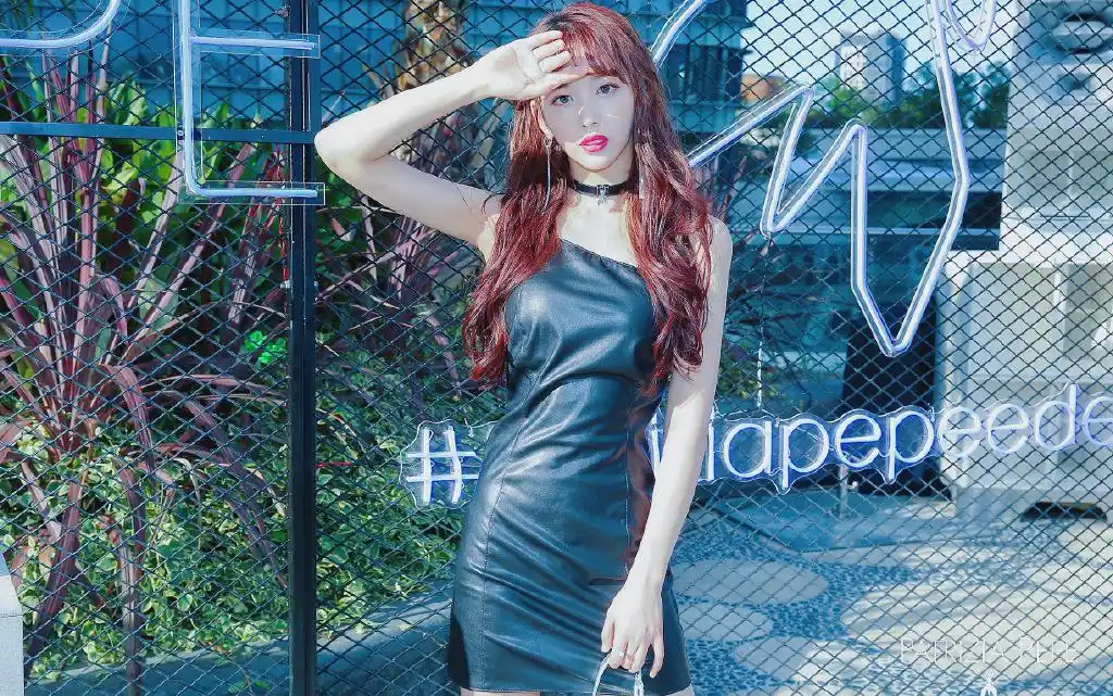 孔雪儿裹胸礼服性感写真图片48