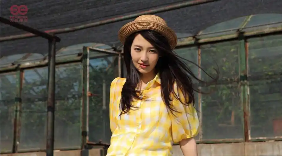 还记得快女杨洋吗?因唱《在水一方》走红,如今转型失败变成路人