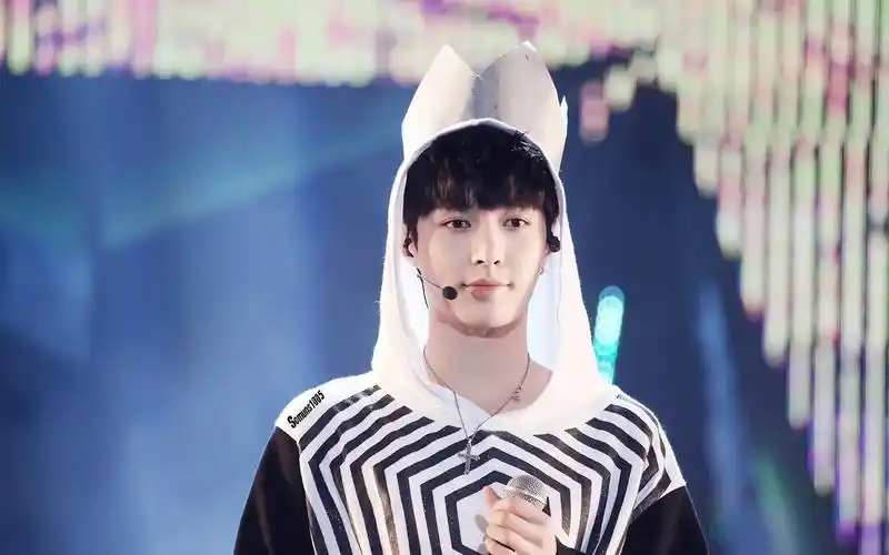 【张艺兴】欲而不自知,看蕾没命系列,我是蕾蕾的小舌头.