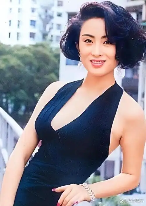 张敏近照曝光身材消瘦引发担忧网友直呼个人健康不能被忽视