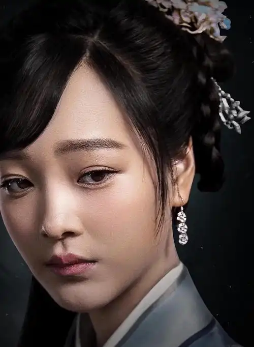 何杜鹃在娱乐圈之中虽然不太红不过她的美太有风情了