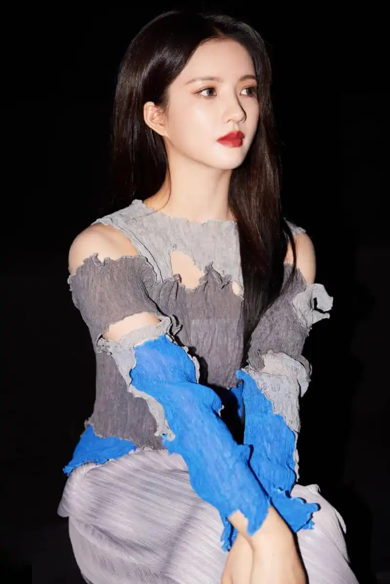 刘些宁高清壁纸头像(八)[色]