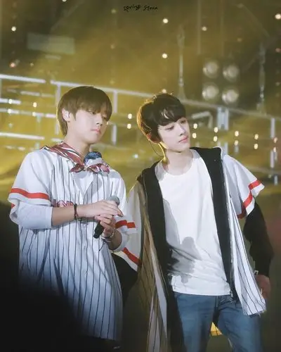 赖冠霖 朴志训 cr.logo