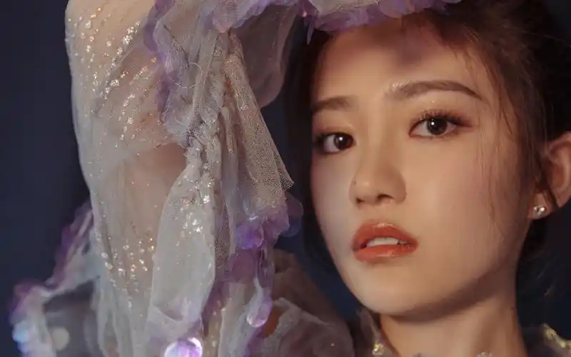 汤梦佳清新甜美写真图片桌面壁纸