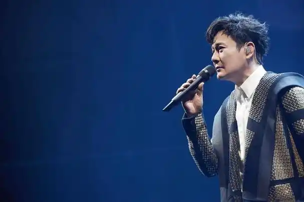 "情歌王子"张信哲开唱家乡厦门,未来式2.0巡演再现哲式惊喜