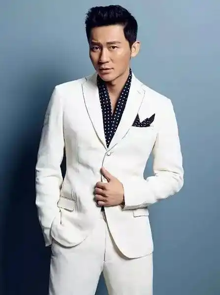 李晨父母已经离异,对准儿媳范冰冰却竟是这样评价!(一)