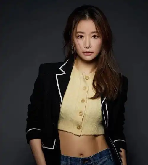 2017年,国内慈善一毛不拔的"富婆"林心如,却给日本豪捐150万