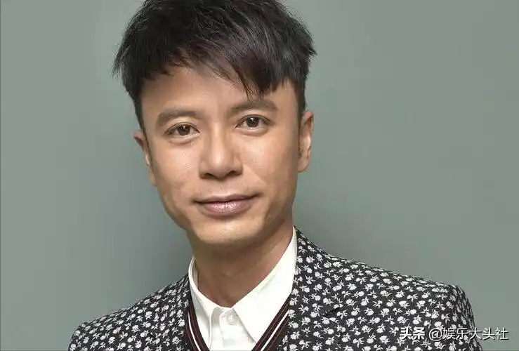 李克勤个人资料简介(娶"香港小姐"卢淑仪,恩爱28年从无绯闻) | 人物集