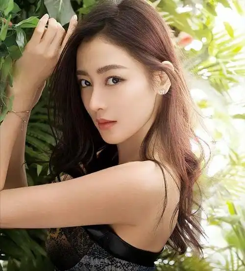 说起张天爱,在网友们看来她是那种娱乐圈里非常难得的女演员,明明长相