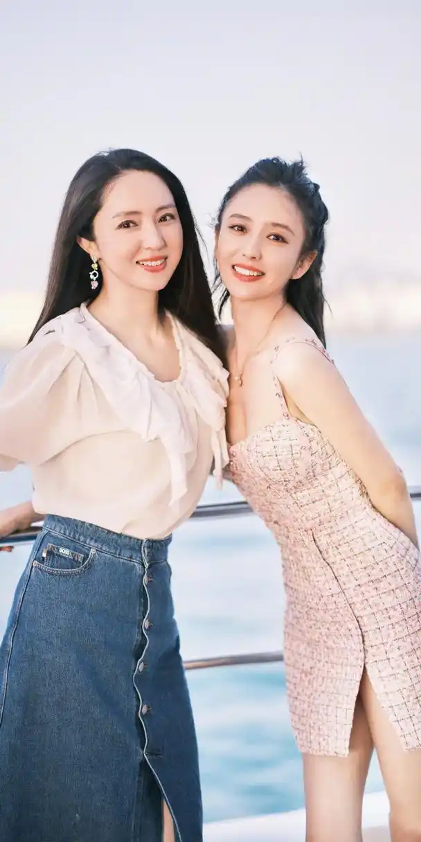 董璇佟丽娅合影写真壁纸图集