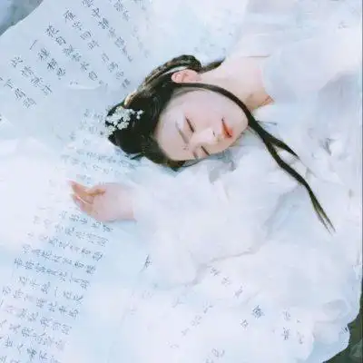唯美古风女头高清 白衣唯美古风女生头像