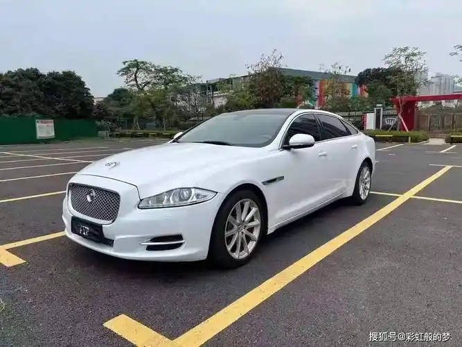 260万的捷豹xjl,英国皇室御用座驾,曾一车难求,现仅需0.4折