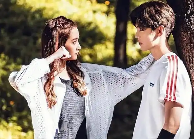 才明白为何鹿晗和关晓彤能挺过七年之痒原来高攀的不是她