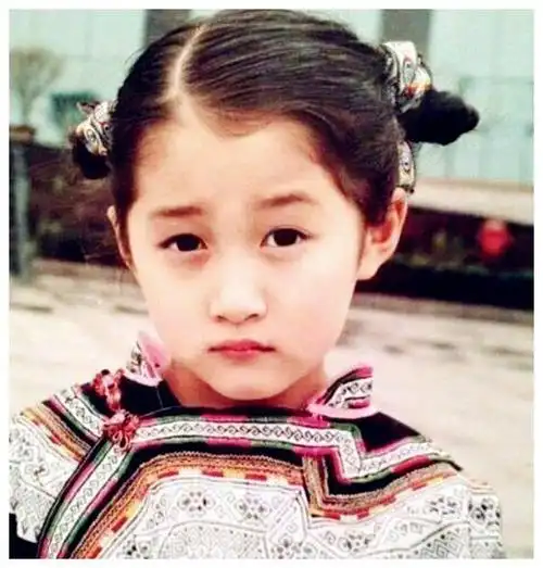 唐嫣5岁吴倩5岁关晓彤5岁看到金晨邓伦该后悔了