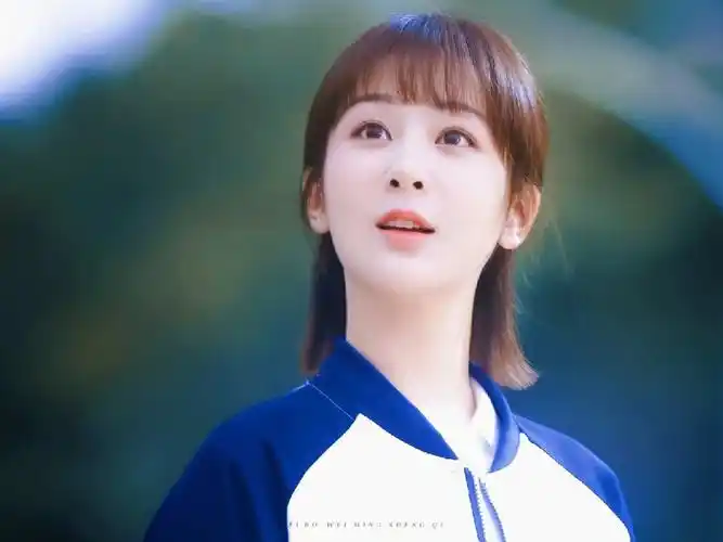 杨紫贺顿的小可乐