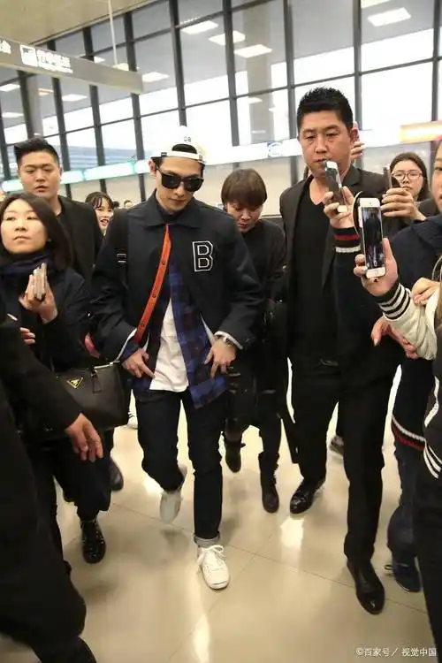 杨洋王楚然在上海某酒店幽会,王楚然连续三晚前往杨洋下榻的酒店_事件