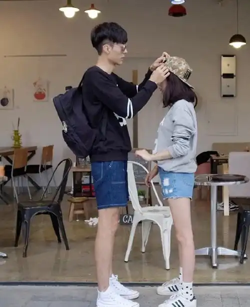 话说回来,从上图来讲,178cm的男生身高显然是最受女生欢迎的