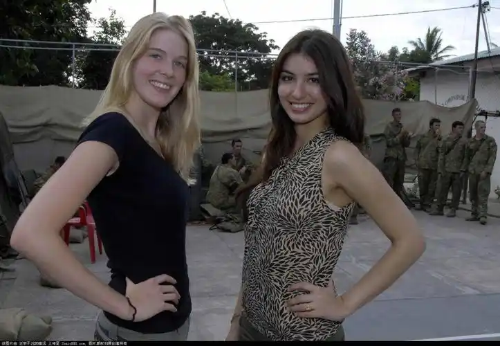 澳洲小姐东帝汶劳军