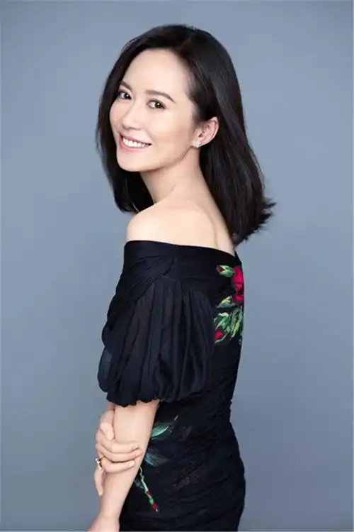 性感女神俞飞鸿惊鸿一瞥,千娇百媚无人敢娶