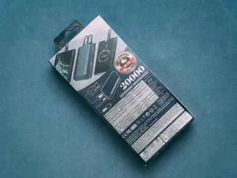 31元的remax两万毫安移动电源多买一个吃灰也无妨