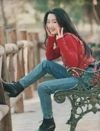 曾为爱隐退却声名狼藉,复出后遭人"羞辱",杨钰莹到底经历了啥