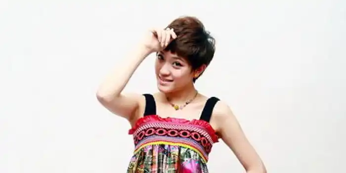 图文:2011快女西安50强写真-刘琳