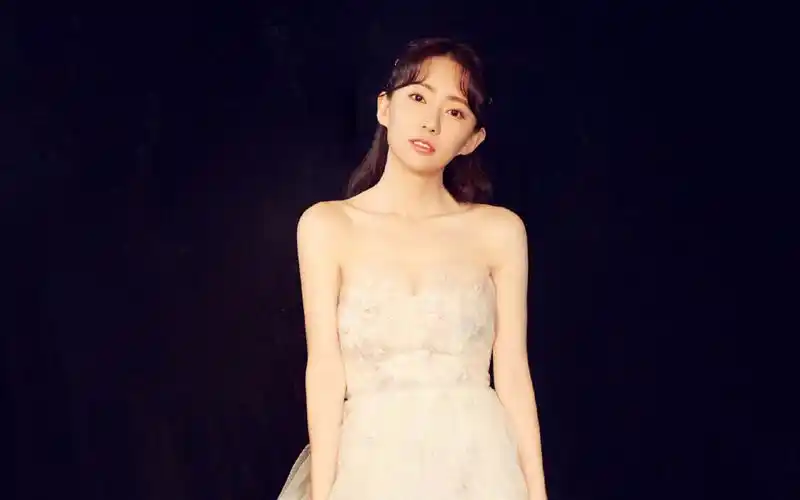 刘萌萌唯美仙气写真图片桌面壁纸