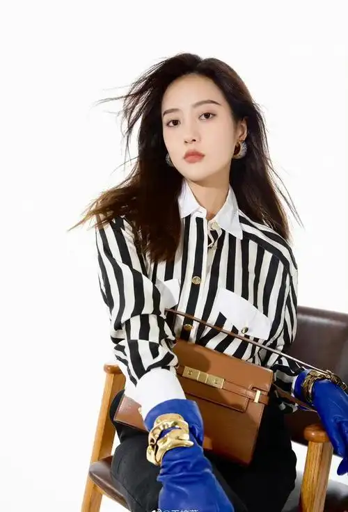 王梓薇美图_网易订阅