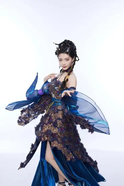 许佳琪 蛇蝎美人上线##萌探2024