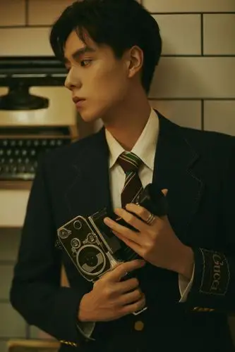 胡一天帅气有型西装写真图片1515