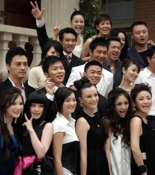 华谊兄弟艺人(曾风光无限的华谊明星,各有各窘迫,有人差点失明,有人被