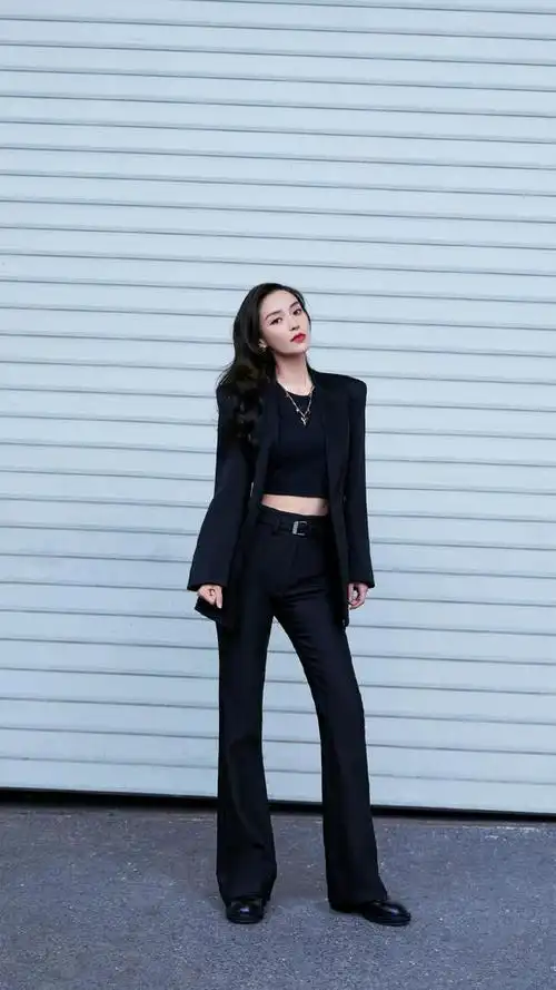 angelababy深蓝西服造型