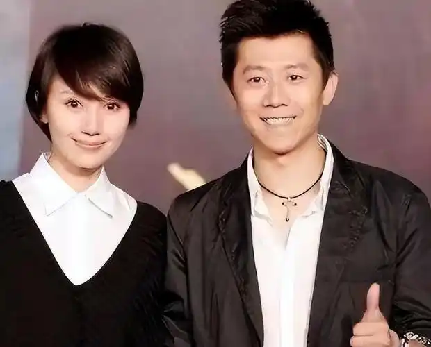 袁泉她是夏雨的老婆,对于很多人来说,袁泉的实力真的非常强,她在业内