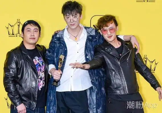 目前摩登兄弟已经剩3个人了,关于原因曾有粉丝在贴吧爆料说