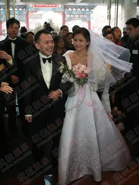 刘涛博客回击"豪门婚礼"之说 指媒体"瞎写"