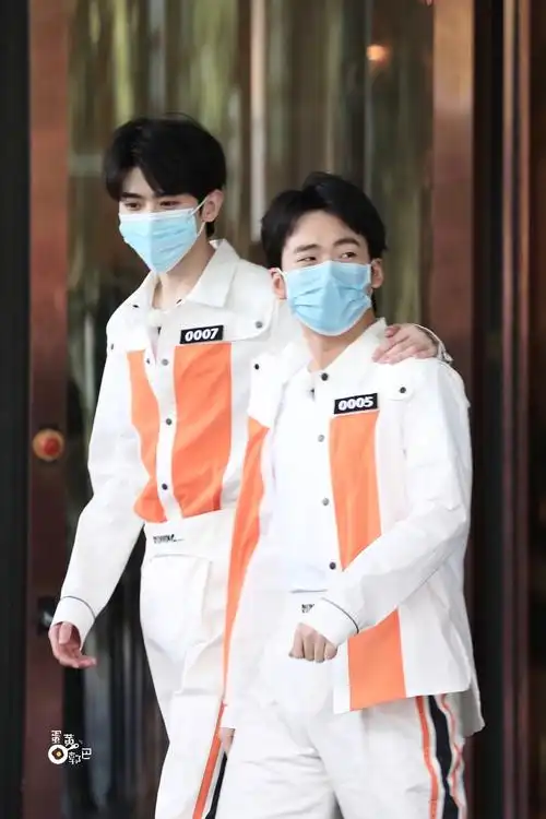 蔡徐坤跟郭麒麟已经熟了吗