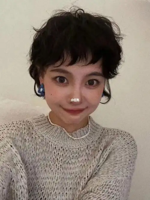 9990女生短发烫发分享蓬松纹理气垫烫