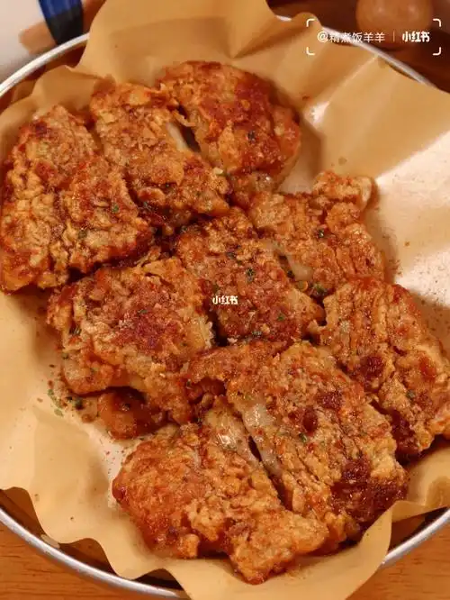 平底锅就能搞定一口酥脆爆汁的蒜香脆皮鸡