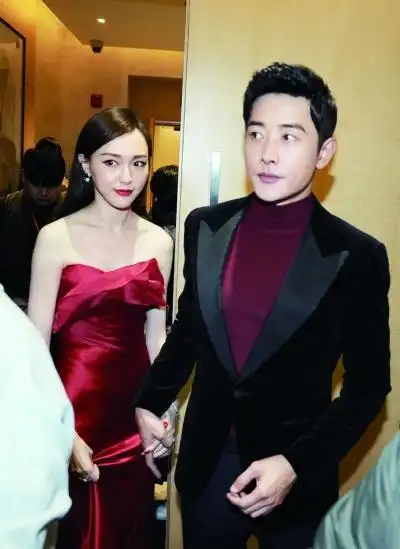 罗晋30日的庆生好低调!大量粉丝送生日祝福,却躲起来和唐嫣庆生