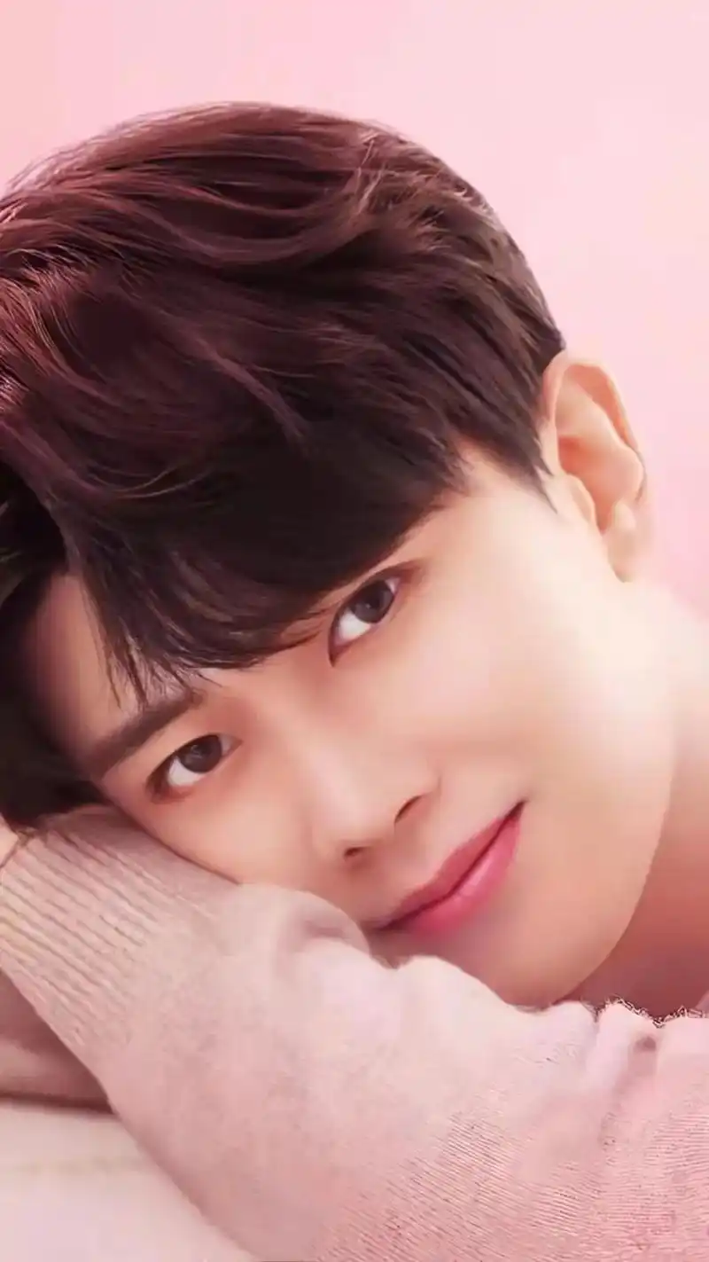 任嘉伦 #热门#抖音小助手 任嘉伦壁纸分享 - 抖音