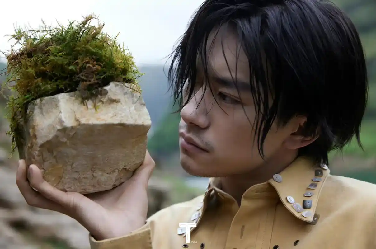 千纸鹤 #易烊千玺t六月刊每一个画面都是妥妥的壁纸啊,成 - 抖音