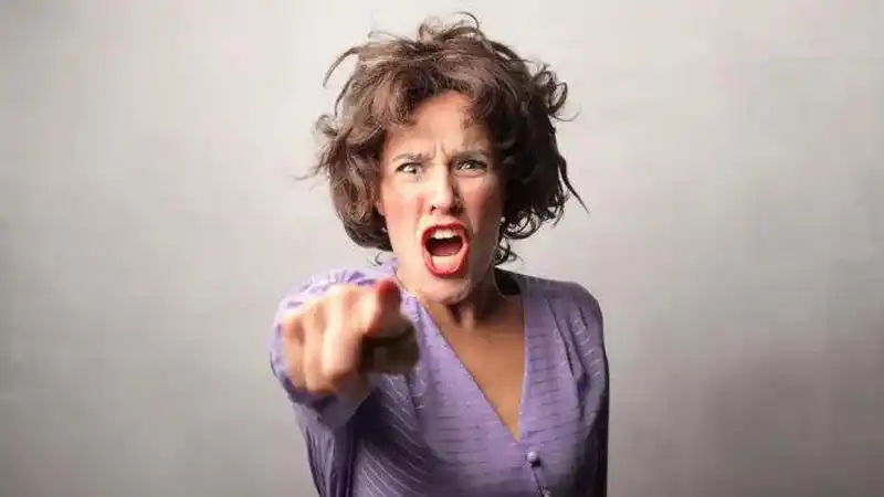 怎么和暴躁易怒偏激的性格的人相处