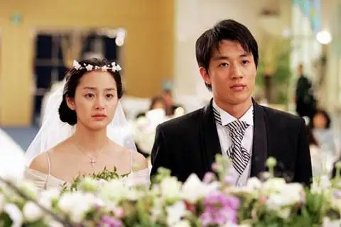 经典韩剧中的浪漫爱情瞬间