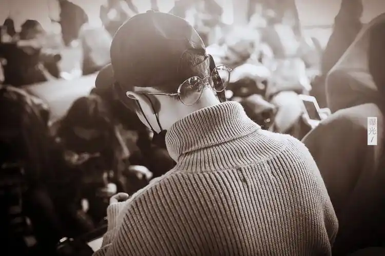 肖战背影 - 堆糖,美图壁纸兴趣社区